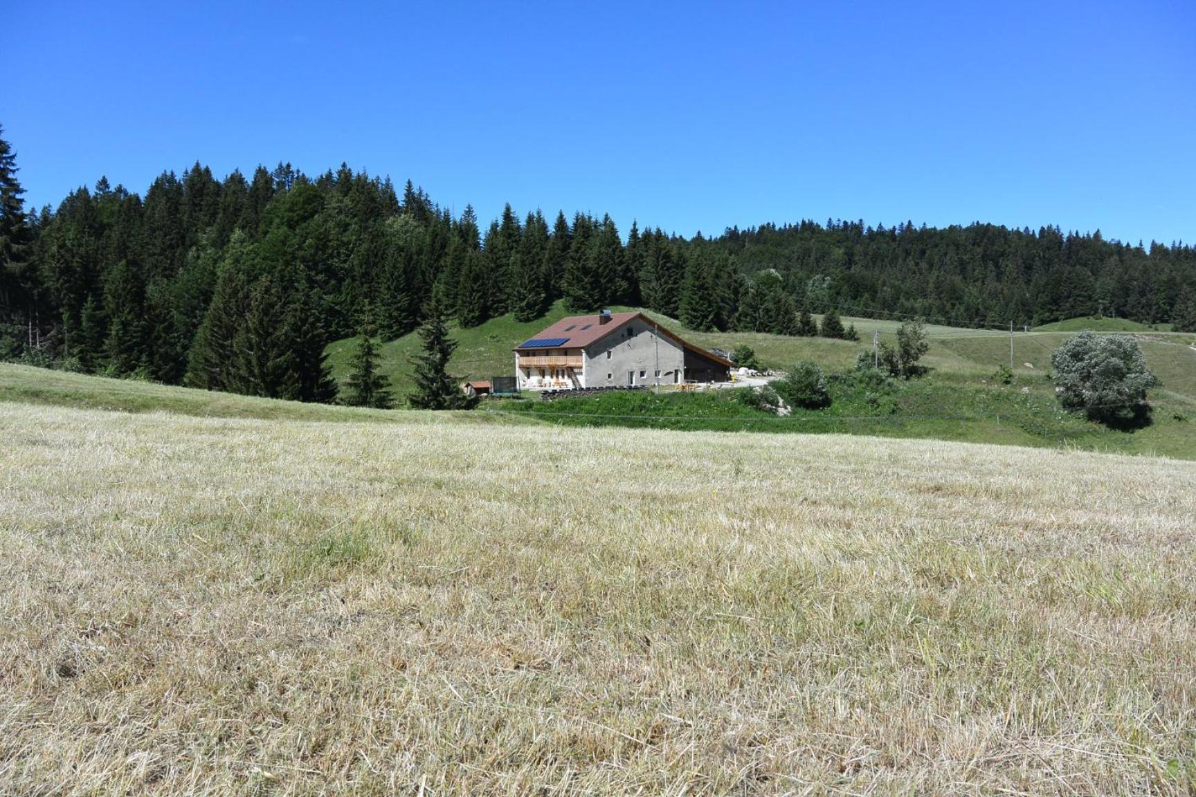 Gites Tre Le Grenier Les Moussieres Exterior foto
